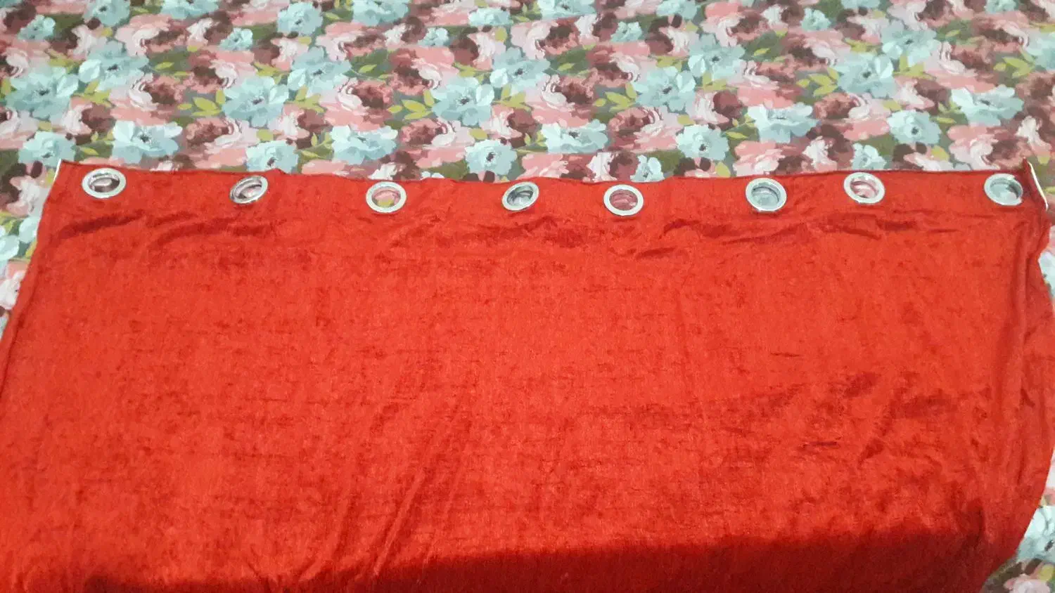 دو عدد دکور کناره های پرده پانچ شده نو نو|پرده، رانر، رومیزی|کیلان, |دیوار