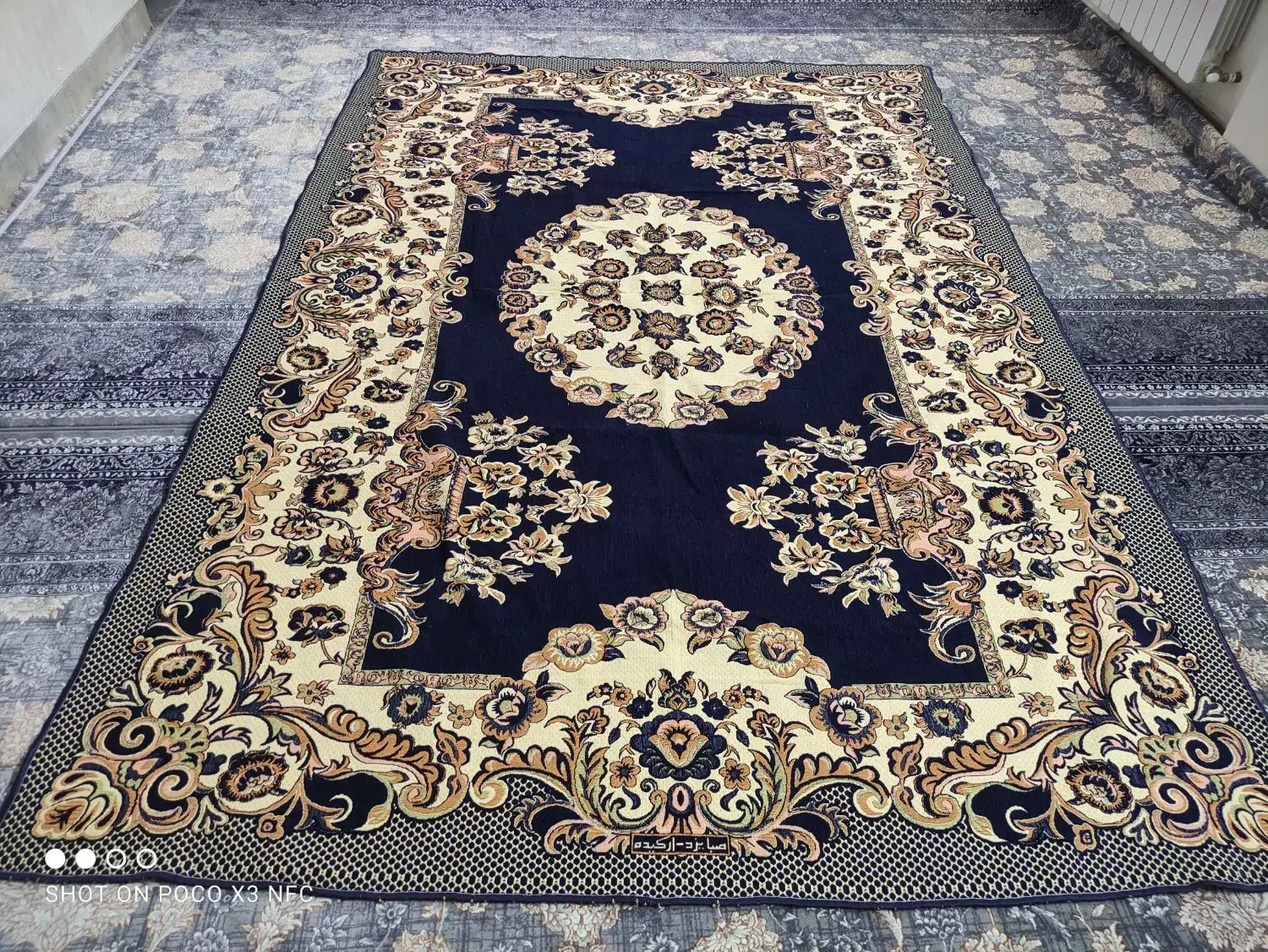 گلیم فرش و رو فرشی|روفرشی|اسلام‌شهر, باغ فیض|دیوار