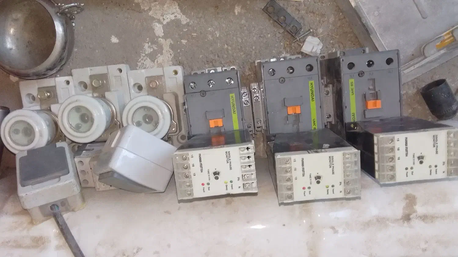 کنتاکتور ،هیوندا85 درحداک|ماشین‌آلات صنعتی|اهواز, پادادشهر|دیوار