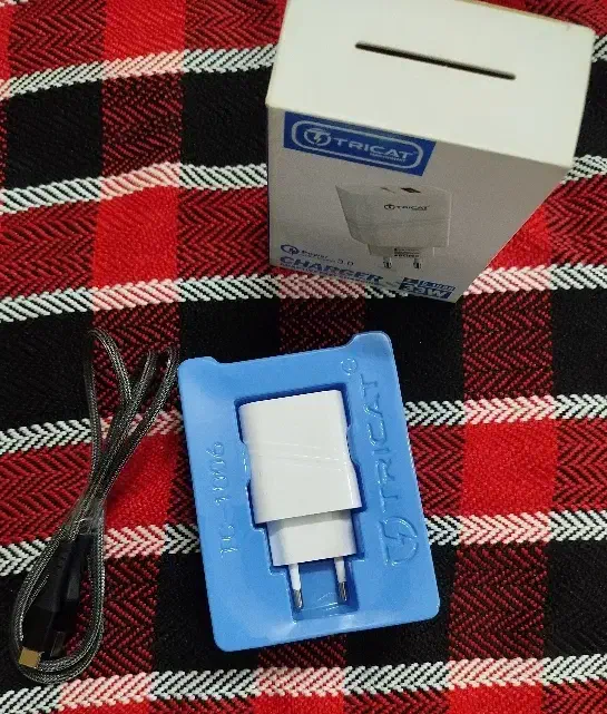 آداپتور و سیم اصلی شیامی|لوازم جانبی موبایل و تبلت|خرمآباد, |دیوار