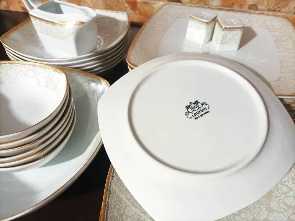 سرویس چینی زیبا و شیک|ظروف سرو و پذیرایی|مرودشت, فاز دوم شهرک فرهنگیان|دیوار