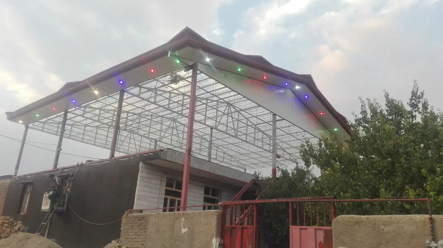 نصب سبک سازی وشیروانی|خدمات پیشه و مهارت|قروه, |دیوار