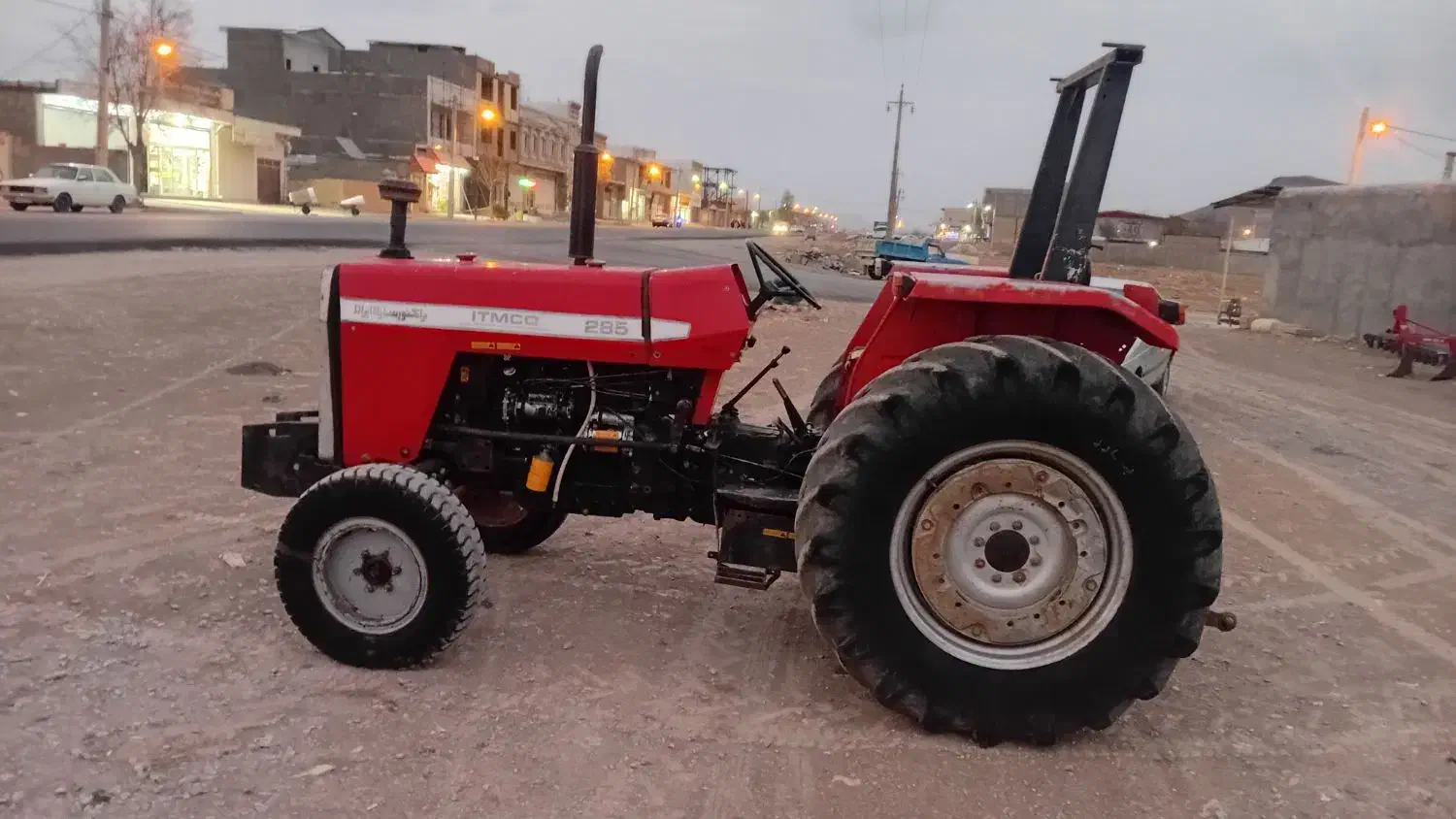 تراکتورفرگوسن|خودرو سنگین|کمیجان, |دیوار