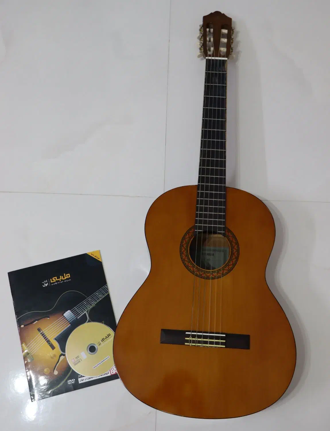 گیتار یاماها c40 اندونزی|گیتار، بیس، امپلیفایر|شیراز, تحویلی|دیوار