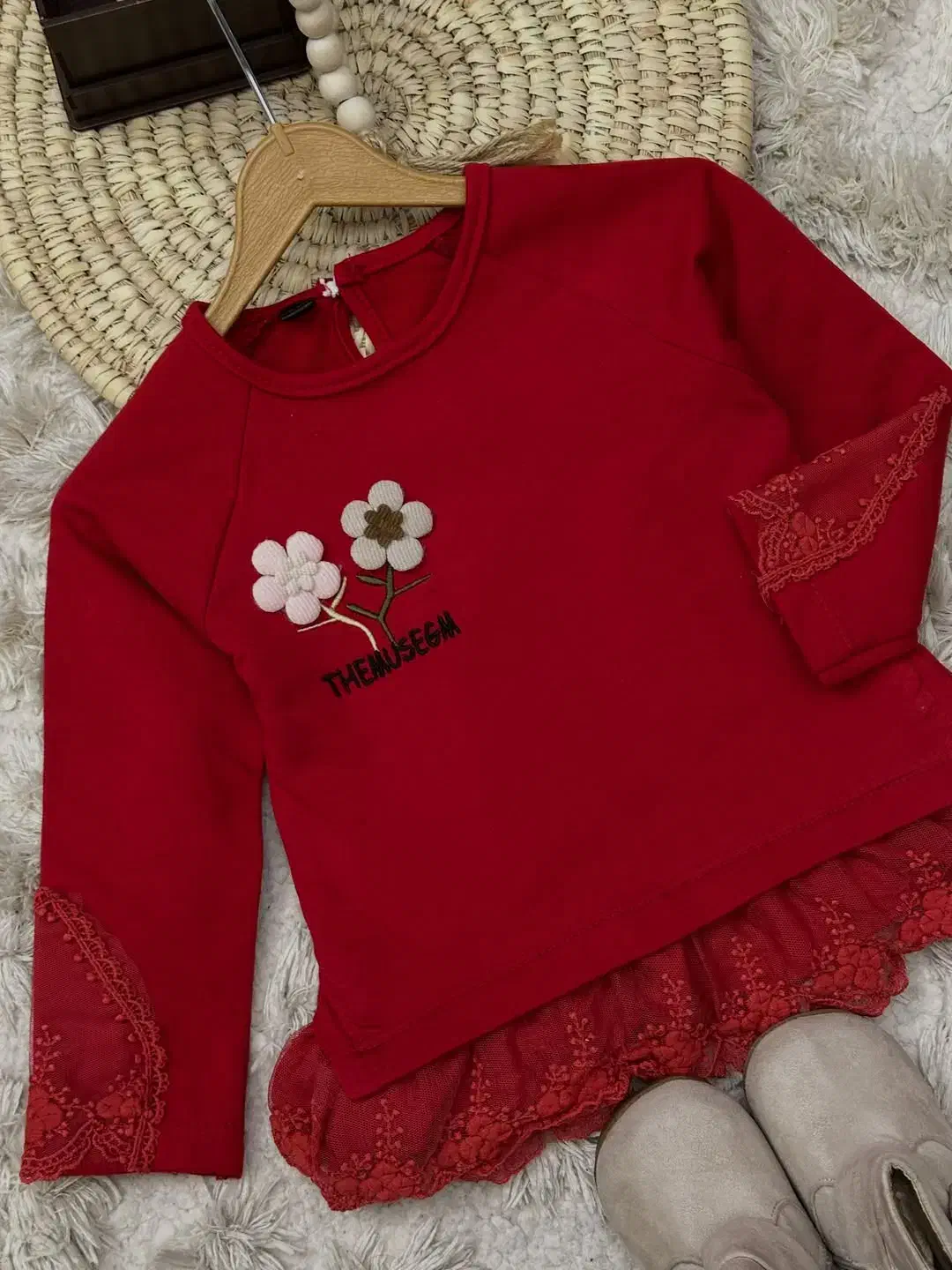 پوشاک بچگانه|کفش و لباس بچه|باسمنج, |دیوار