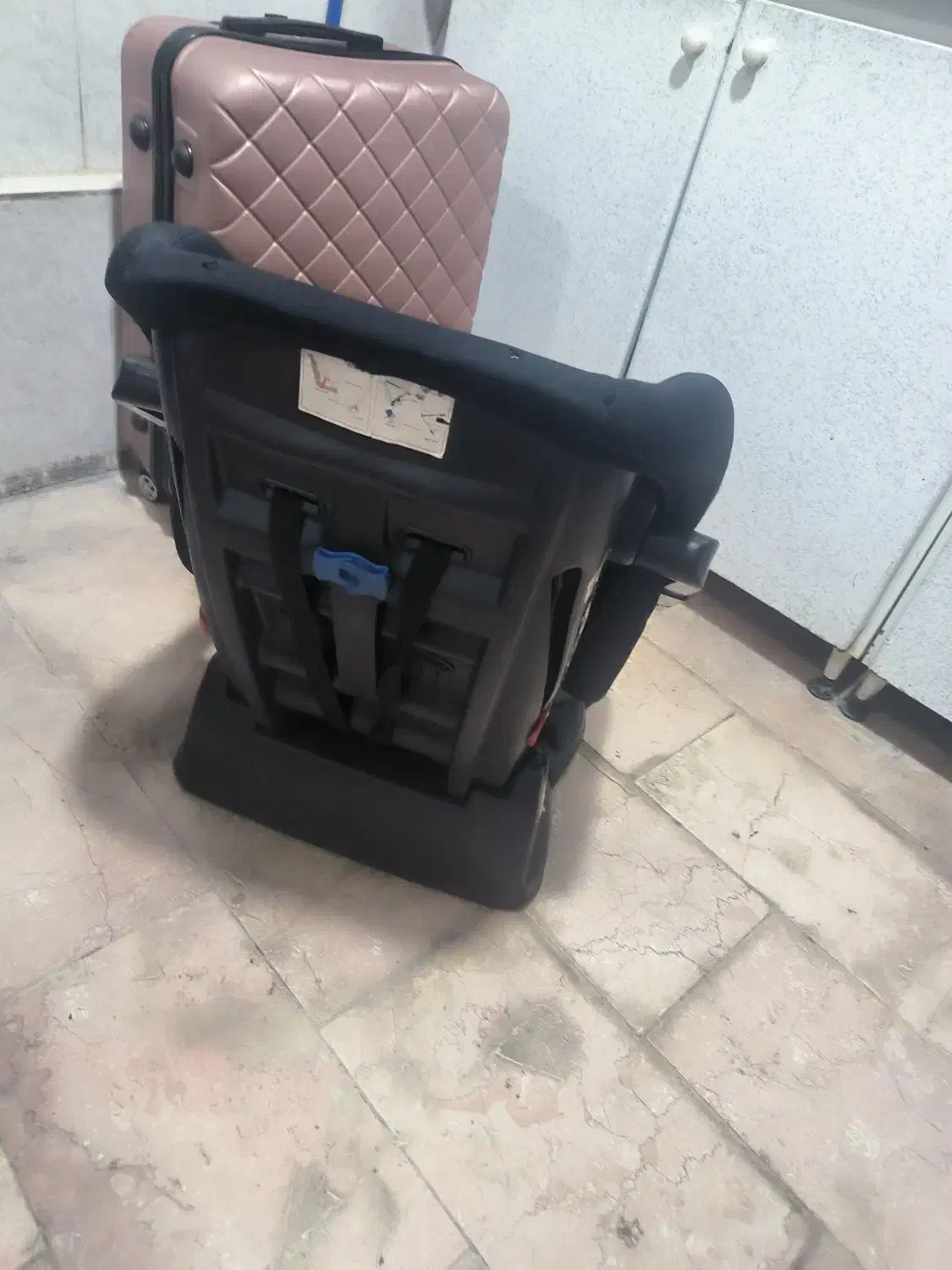 صندلی ماشین دلیجان|تخت و صندلی بچه|تهران, انبار نفت|دیوار