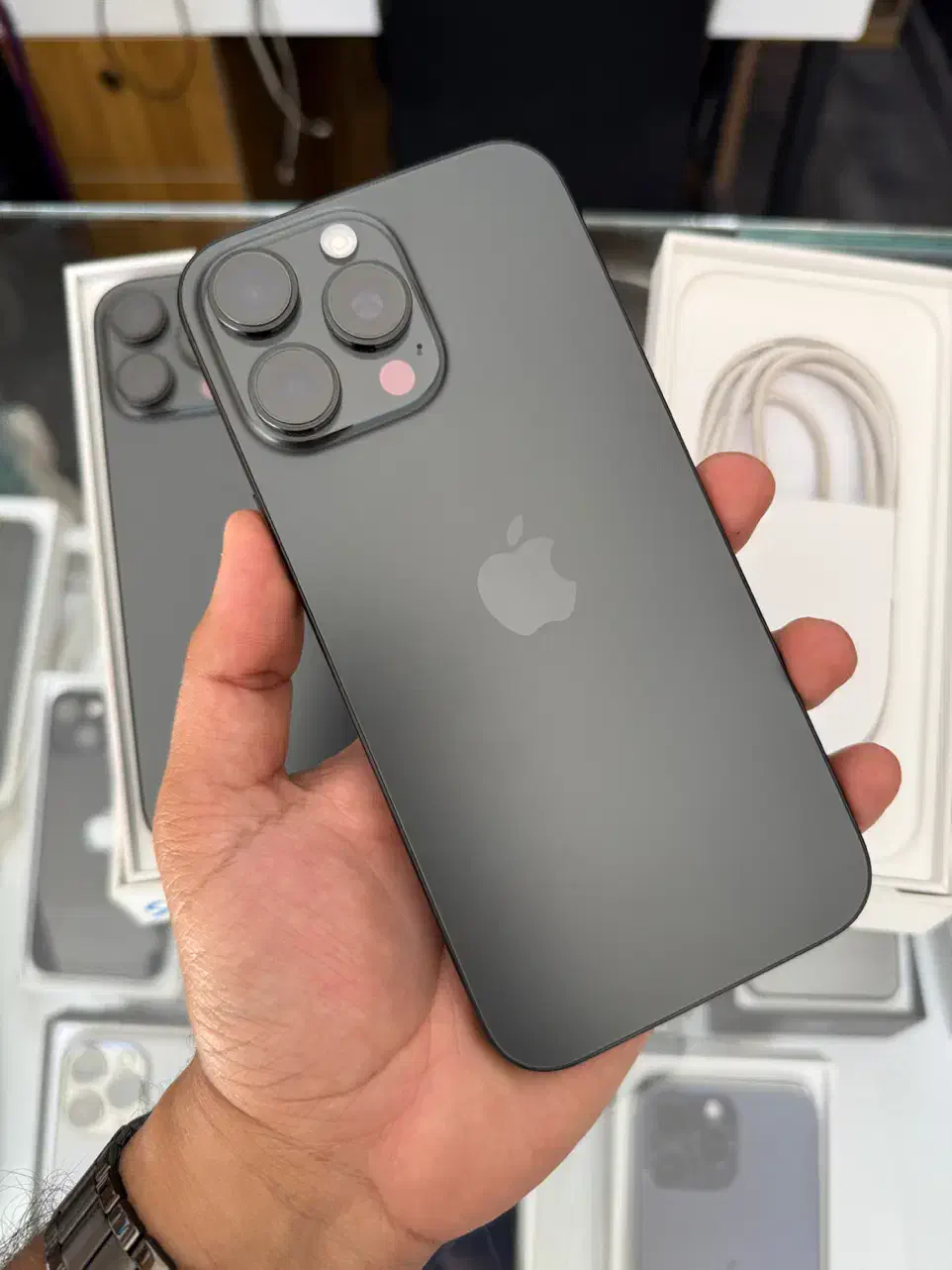 آیفون ۱۶ پرو مکس فروش و معاوضه|موبایل|یزد, |دیوار