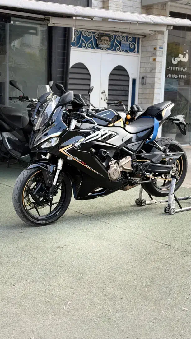 کیو جی بنلی مدل۱۴۰۲|موتورسیکلت|رشت, گلسار|دیوار