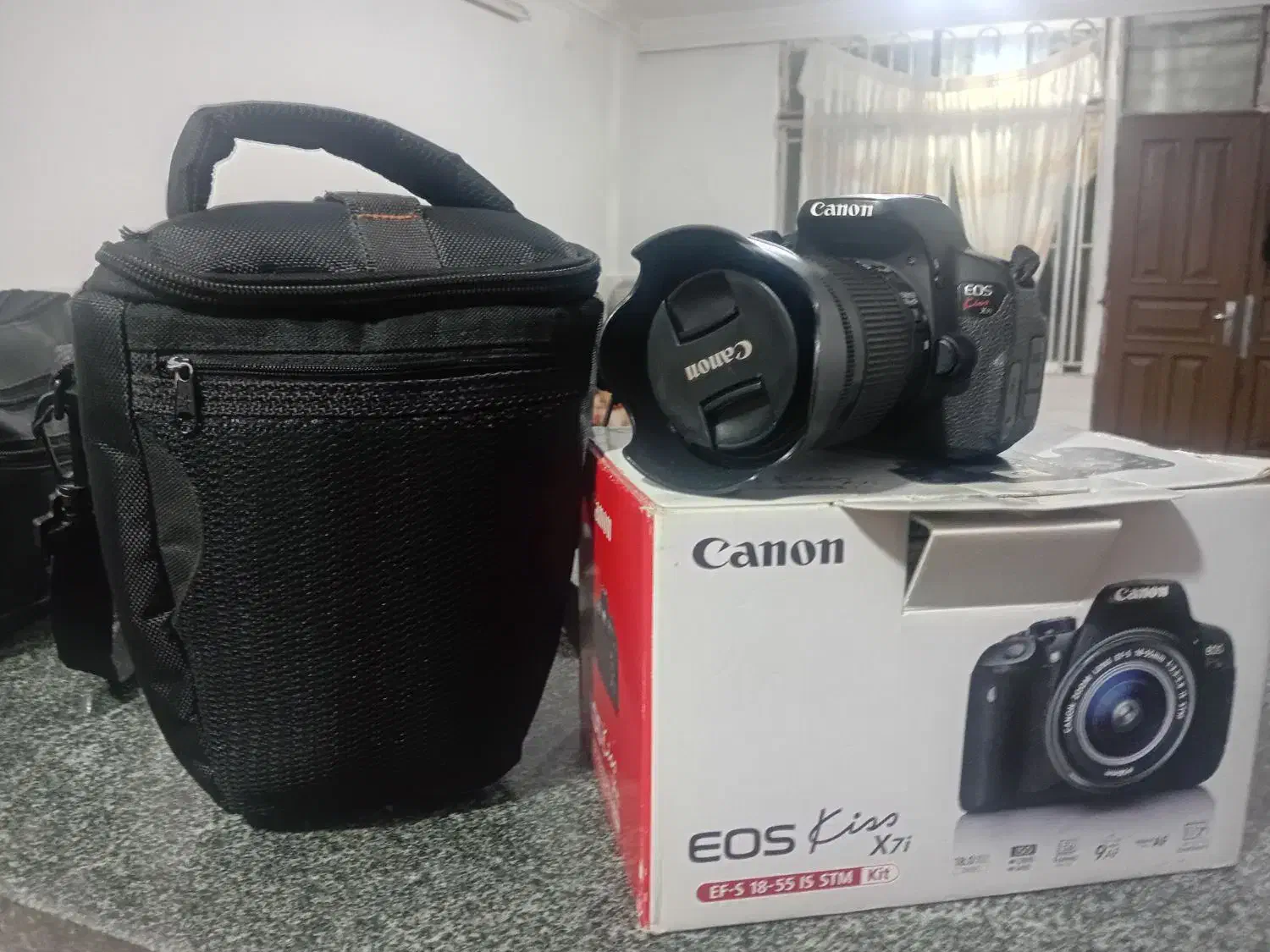 کنون۷۰۰ دی اروپایی|دوربین عکاسی و فیلمبرداری|مشهد, الهیه|دیوار