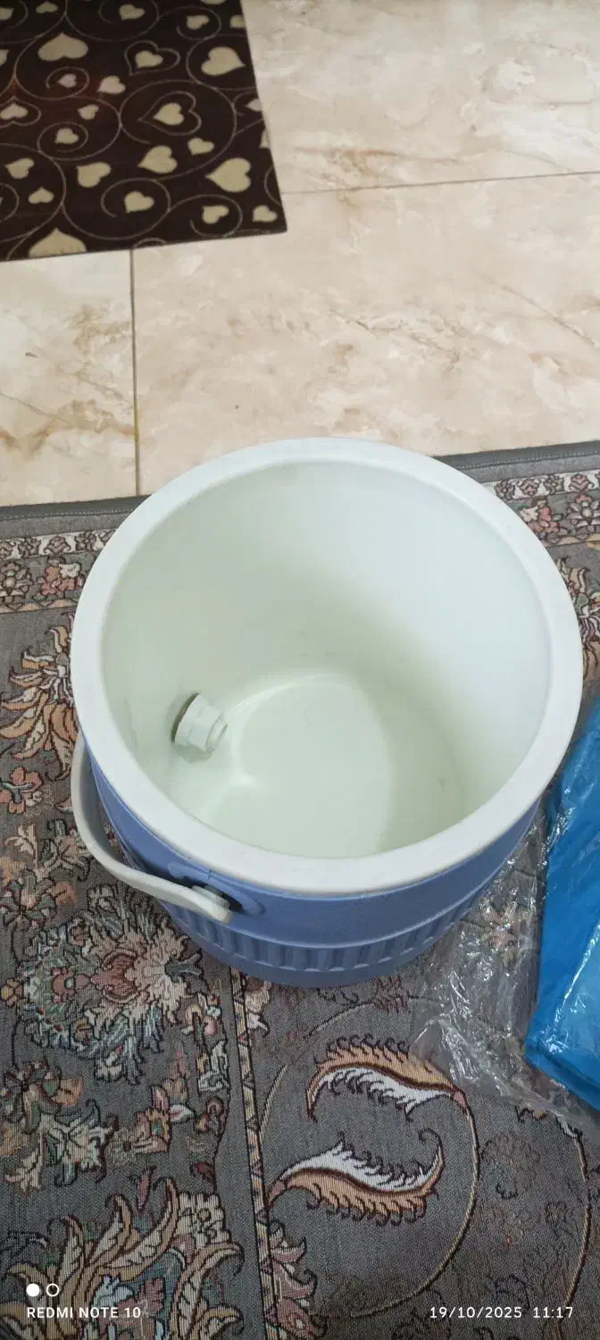 کلمن سالم درحدنو7لیتری|ظروف نگهدارنده، پلاستیکی، یک‌بارمصرف|قرچک, صالح آباد|دیوار