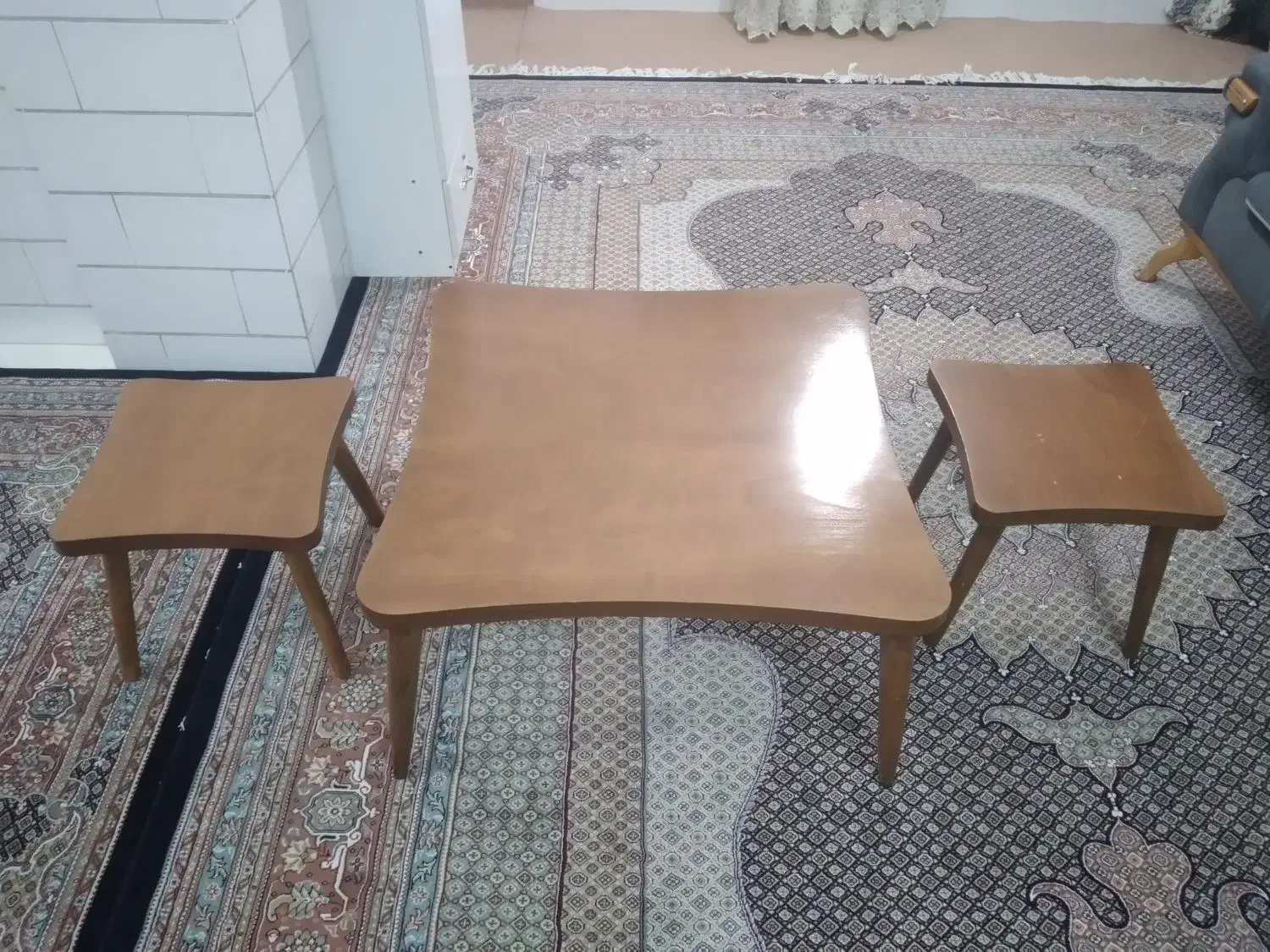 ۳ عدد میز عسلی|مبلمان خانگی و میز عسلی|اراک, |دیوار