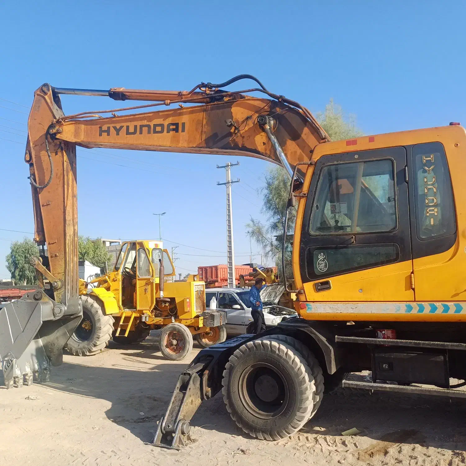 اجاره بیل لاستیکی|خدمات حمل و نقل|سیرجان, |دیوار