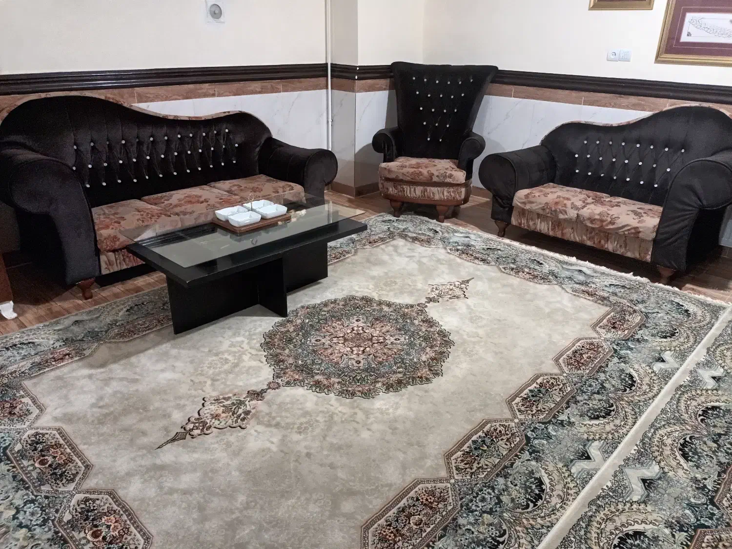 مبل ۷ نفره|مبلمان خانگی و میز عسلی|سنقر, |دیوار