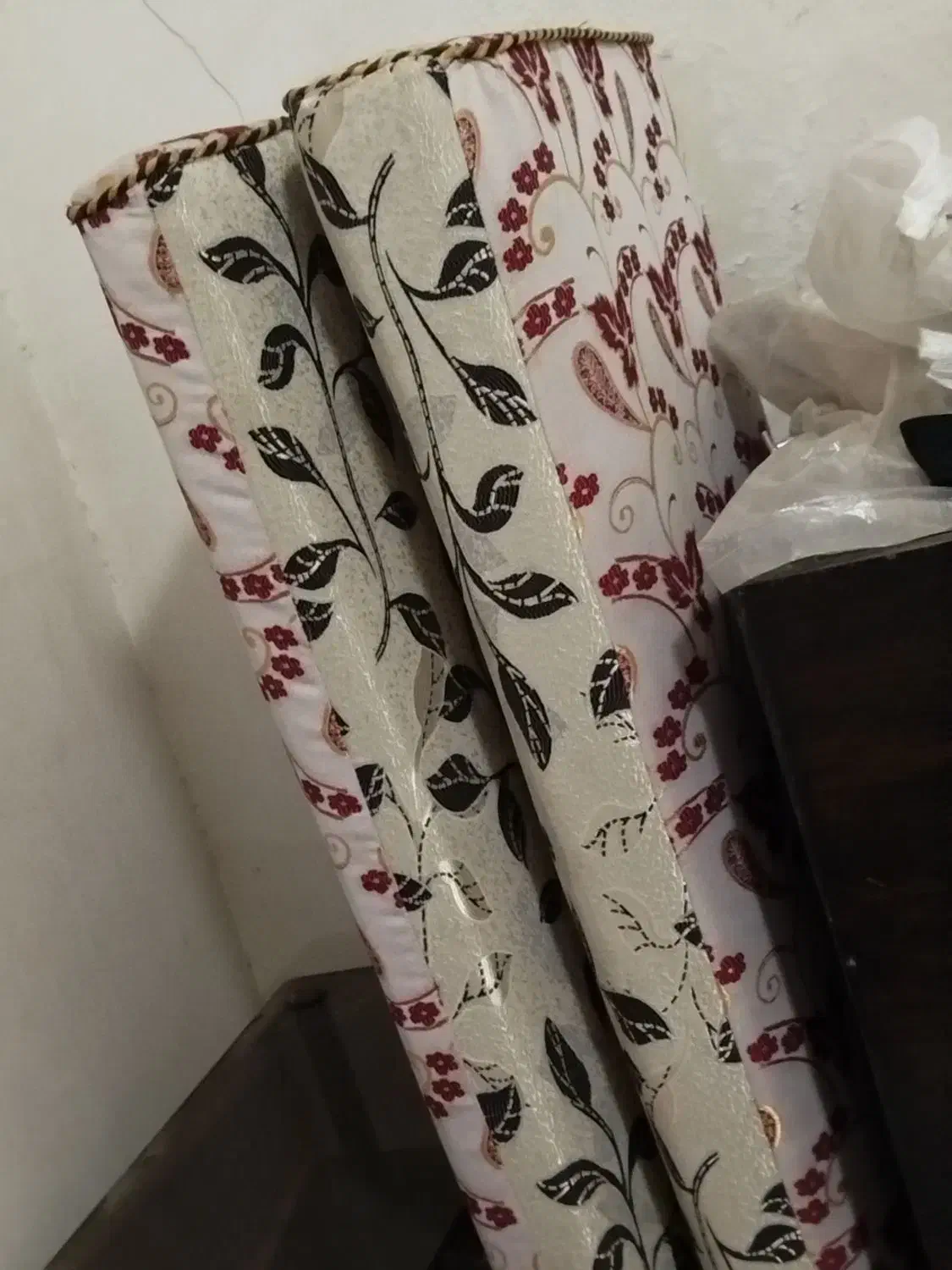 پشتی|پشتی|خرمآباد, |دیوار