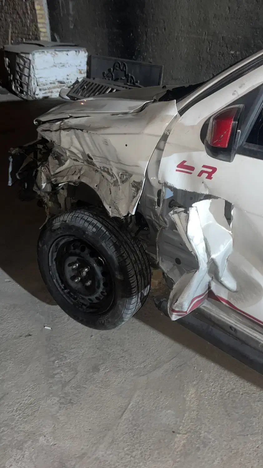 ب تعدادی همکار در صافکاری نیازمندیم|استخدام صنعتی، فنی، مهندسی|ورامین, خیر آباد|دیوار