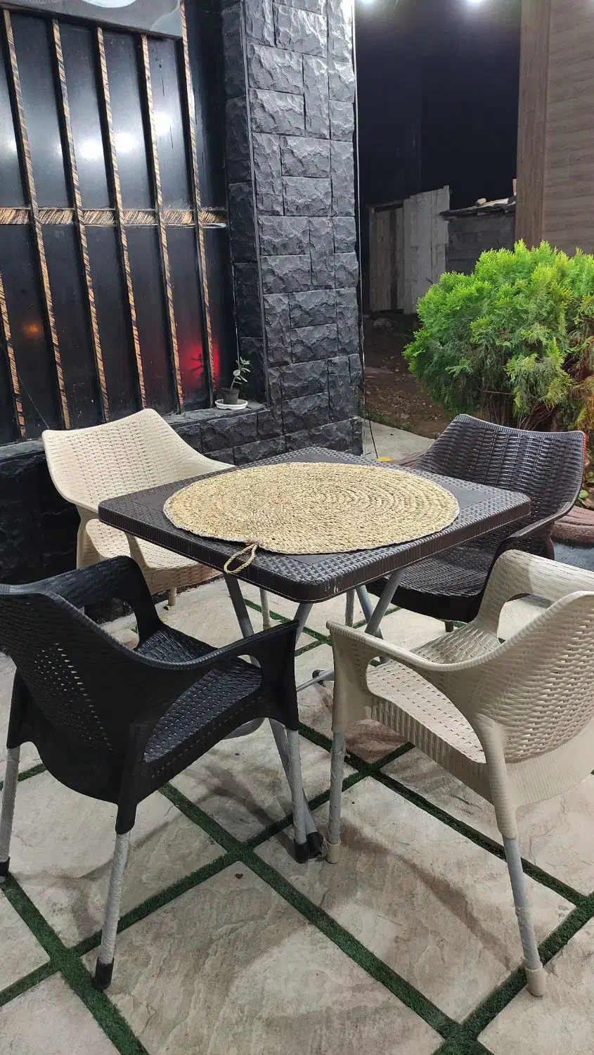 میز و صندلی حصیری|کافی‌شاپ و رستوران|لنگرود, |دیوار