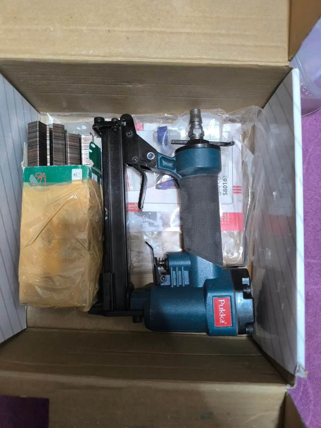 فروش|ابزارآلات|هشتگرد, هیو|دیوار