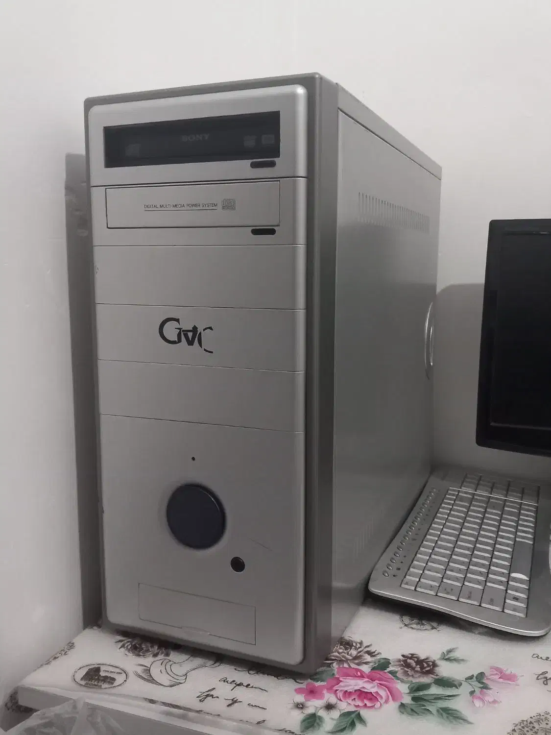 کامپیوتر ال جی خوب وسالم|رایانه رومیزی|شیراز, کوشک میدان|دیوار