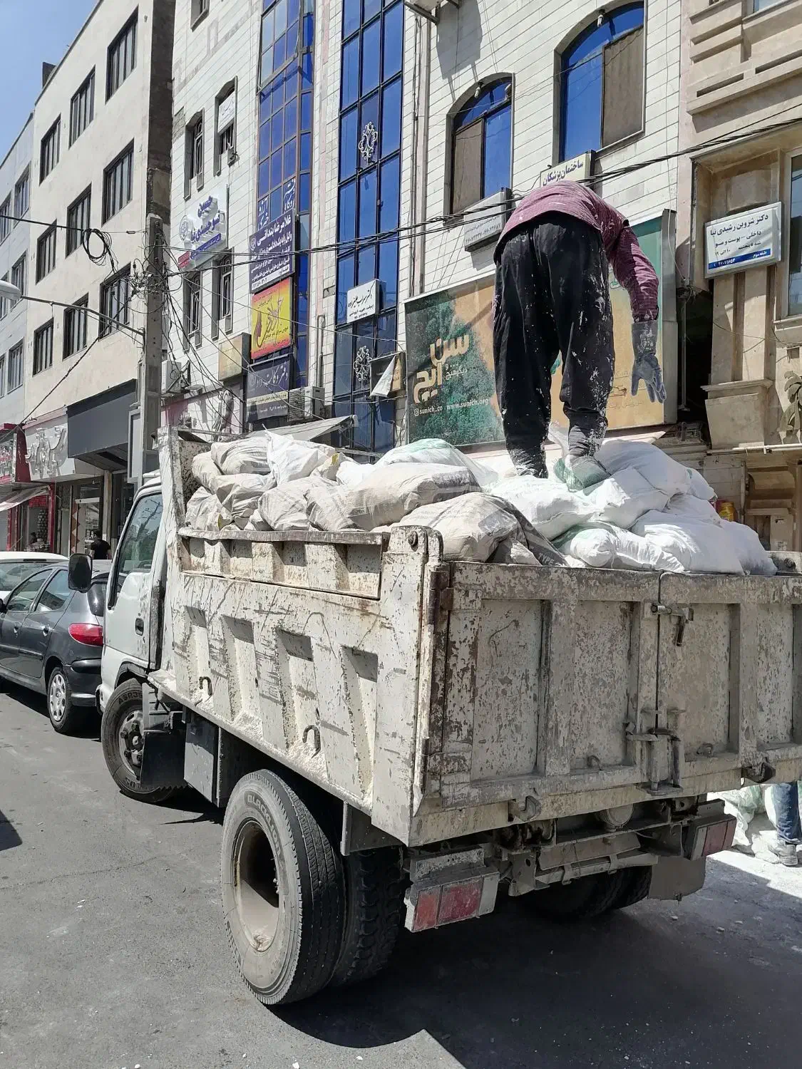 خاک برداری تهیه مصالح ساختمانی ماسه وسیمان|خدمات حمل و نقل|شهریار, شهرک نماز (دینار آباد)|دیوار