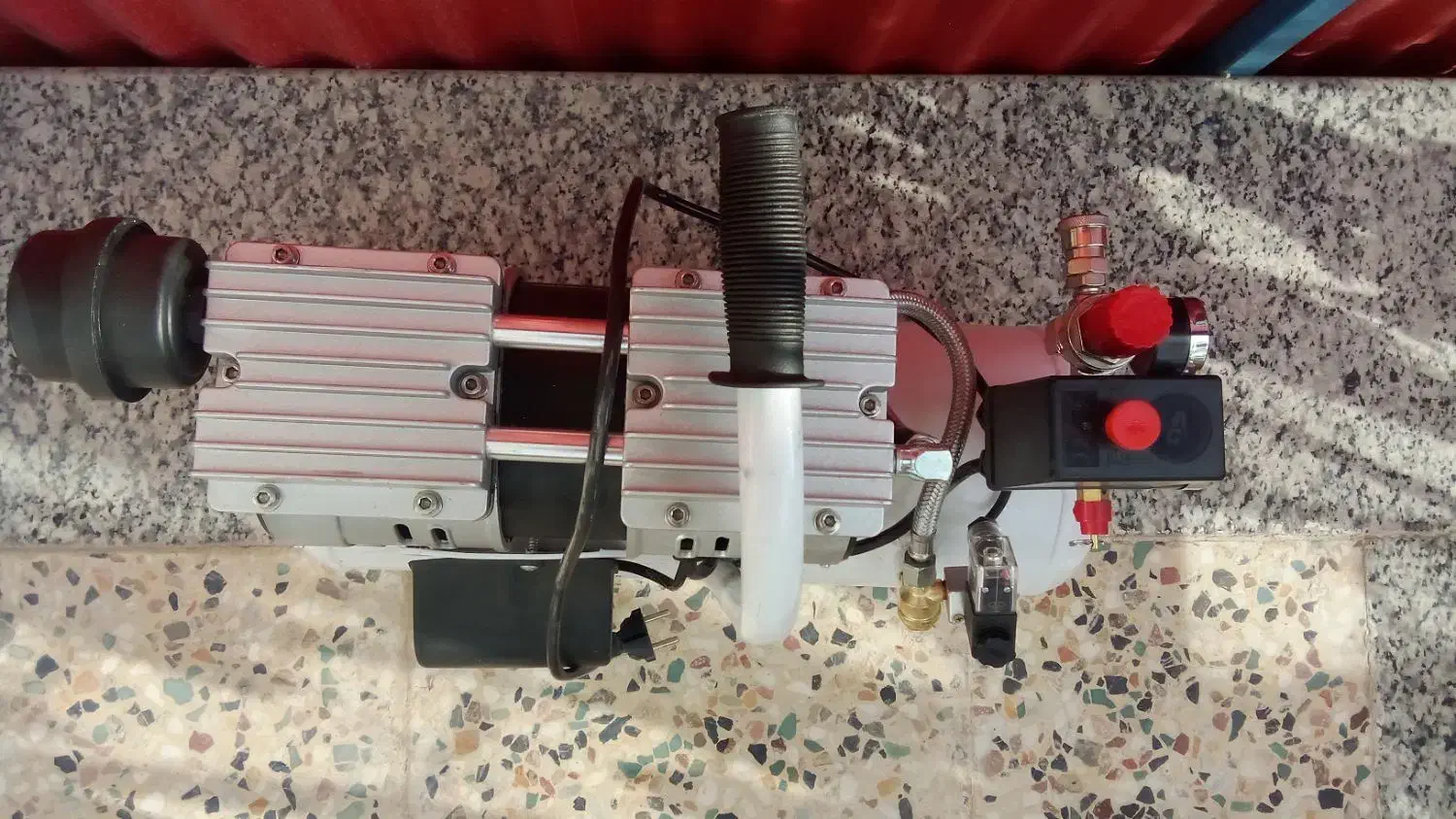 پمپ باد ۱۰ لیتری محک|ابزارآلات|تیران, |دیوار