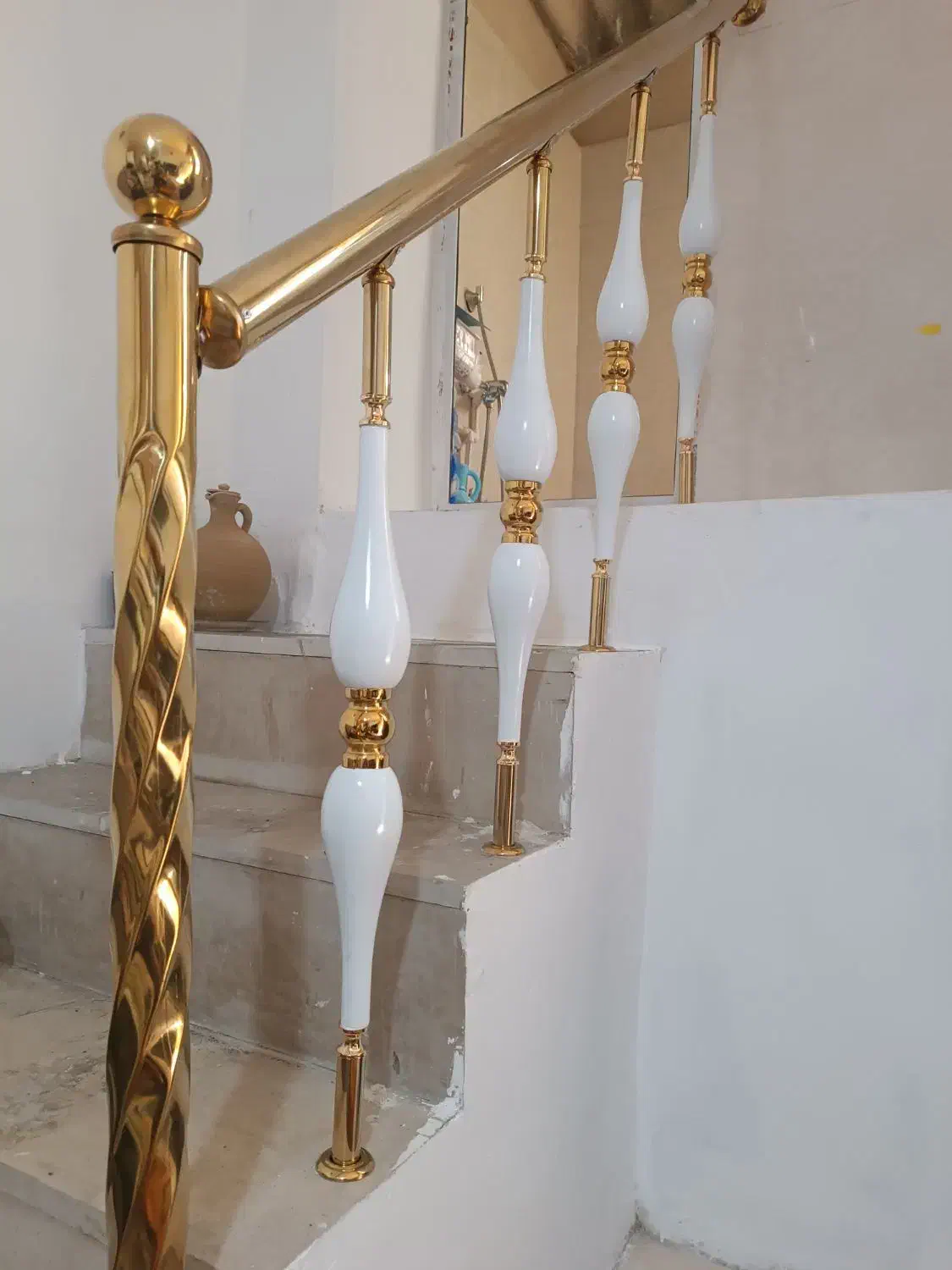 نرده استیل با کیفیت و طراحی مدرن|خدمات پیشه و مهارت|ورامین, ورامین|دیوار