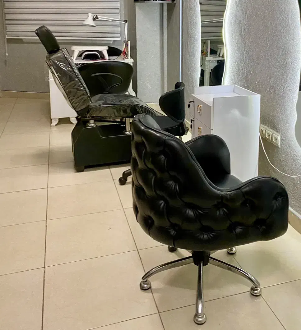 صندلی سالن زیبایی|آرایشگاه و سالن‌های زیبایی|رشت, علی آباد|دیوار