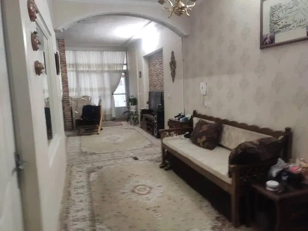 پرستار شمالی خ زنبق ۸۲ متر ۱ خواب