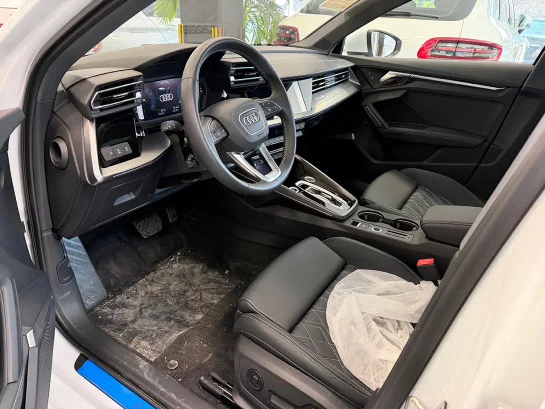 Audi A3 2025|خودرو سواری و وانت|تهران, درختی|دیوار