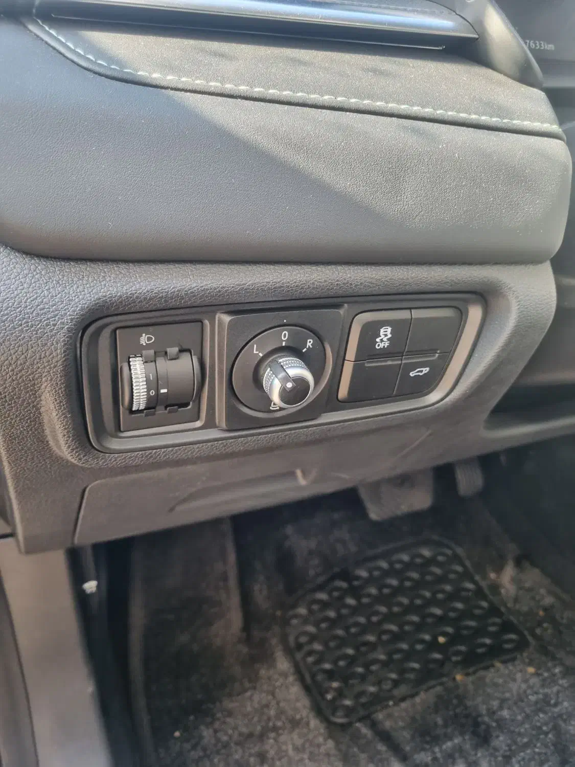 کی ام سی مدل ۱۴۰۳ کاملا بی رنگ وسالم ۷۶۰۰ کارکرد|خودرو سواری و وانت|تبریز, |دیوار