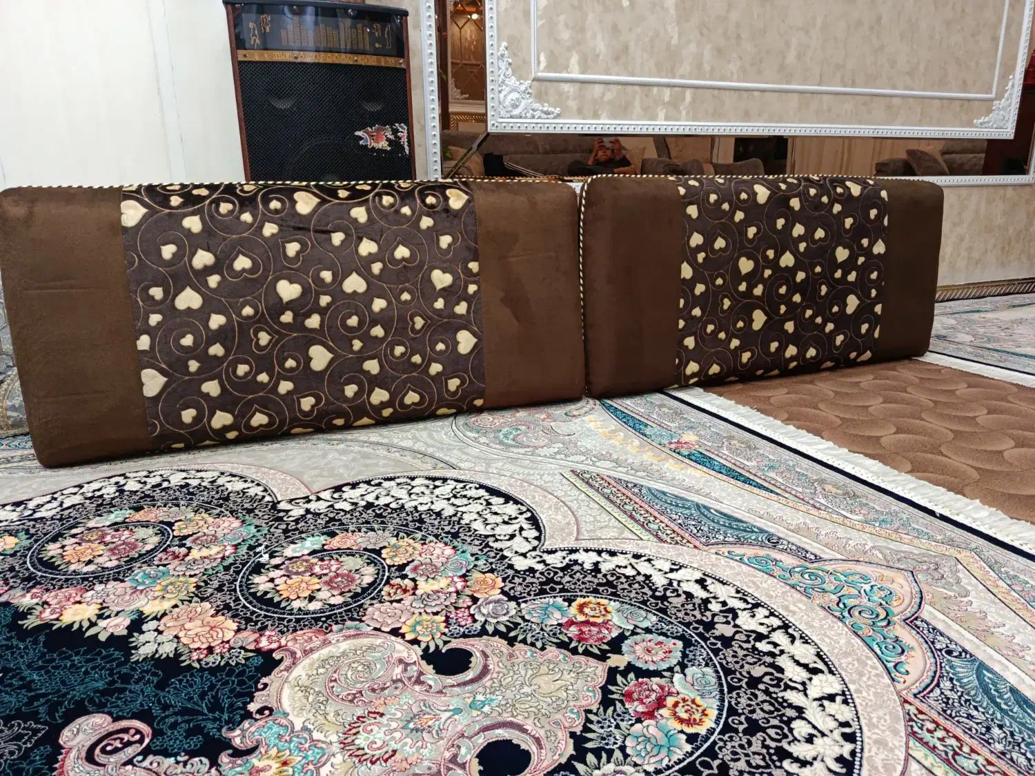 8 عدد پشتی 2 روه نونو|پشتی|زابل, |دیوار