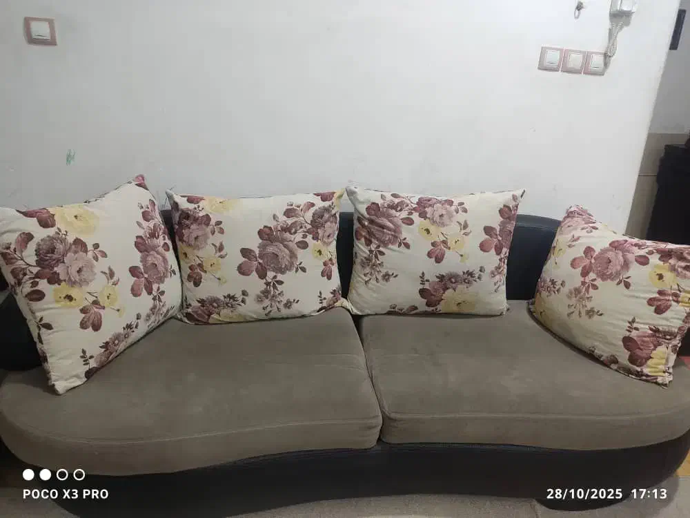 فروش مبل دست دوم تمیز|مبلمان خانگی و میز عسلی|دوگنبدان, |دیوار