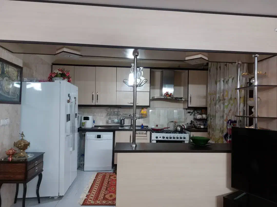 کابینت ام دی اف سالم و تمیز،هود سالم ،سینک|کتابخانه، شلف، قفسه‌های دیواری|قزوین, |دیوار