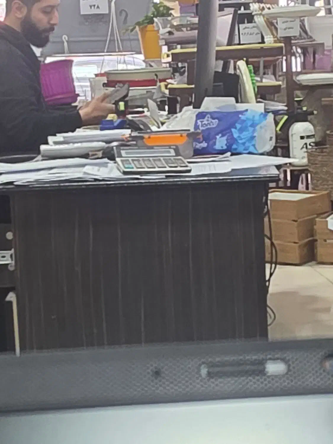 نیازمند نیروی کار در دفتر|استخدام اداری و مدیریت|لالجین, |دیوار