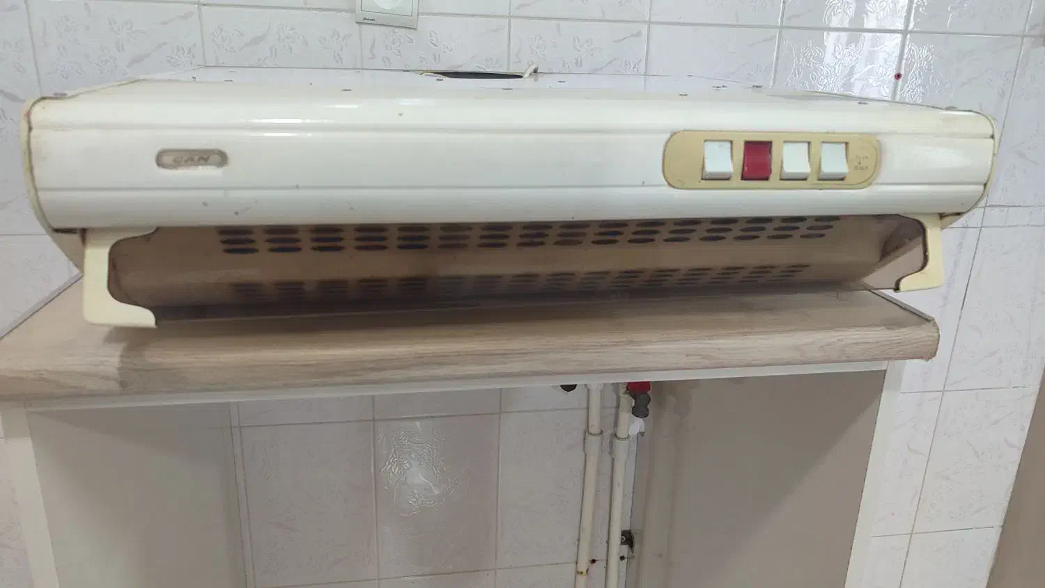 هود|هود|نیشابور, دربقاضی|دیوار