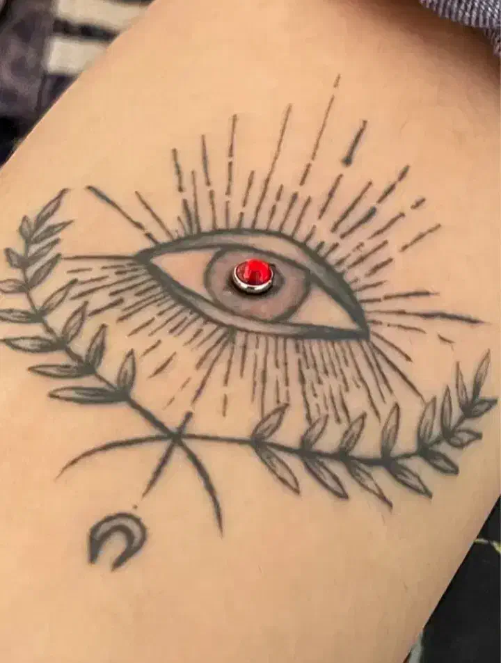 آکادمی آموزش و خدمات پیرسینگ|خدمات آرایشگری و زیبایی|مشهد, امام خمینی|دیوار