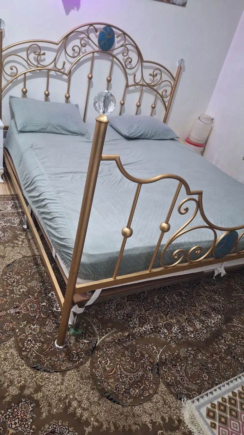 تخت خواب دونفره سفارشی ساز|تشک تختخواب|گلستان (تهران), |دیوار