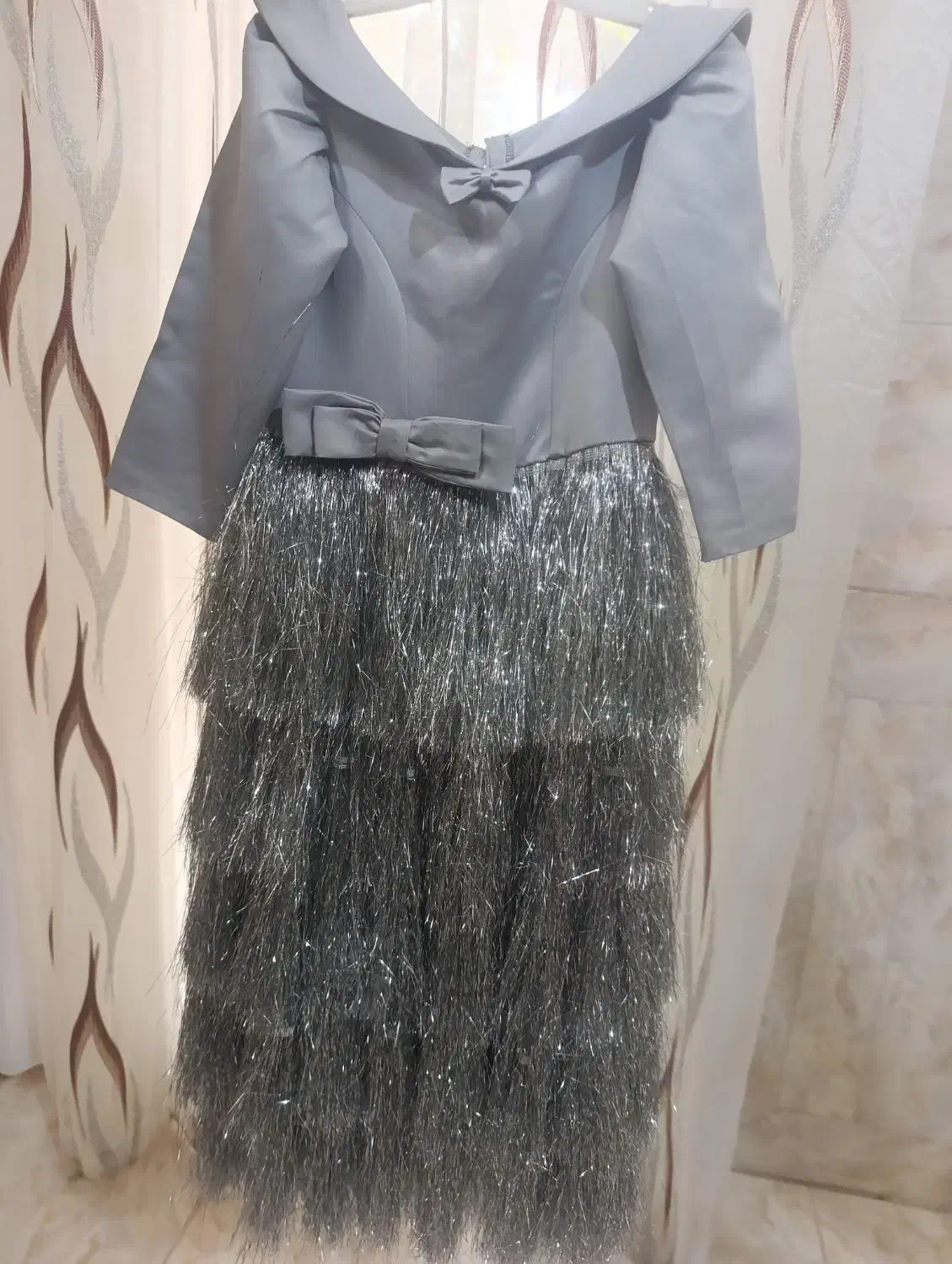 تعدادی لباس مجلسی شیک دخترانه ۱۰ تا ۱۵ سال|لباس|شاهینشهر, خبرنگار|دیوار