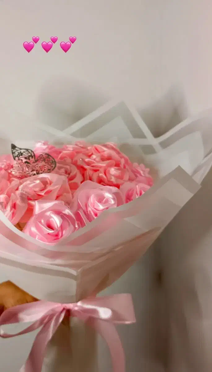 دسته گل تخفیف یلدا|گل مصنوعی|شیراز, آبیاری|دیوار