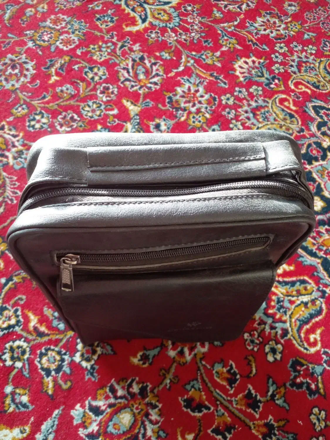 کیف دانشجویی کاملا سالم و نو|کیف، کفش، کمربند|تویسرکان, |دیوار