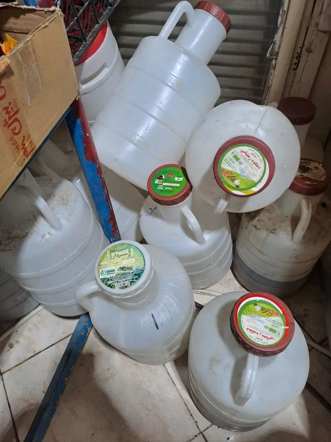 دبه|ظروف نگهدارنده، پلاستیکی، یک‌بارمصرف|نظرآباد, رسالت|دیوار