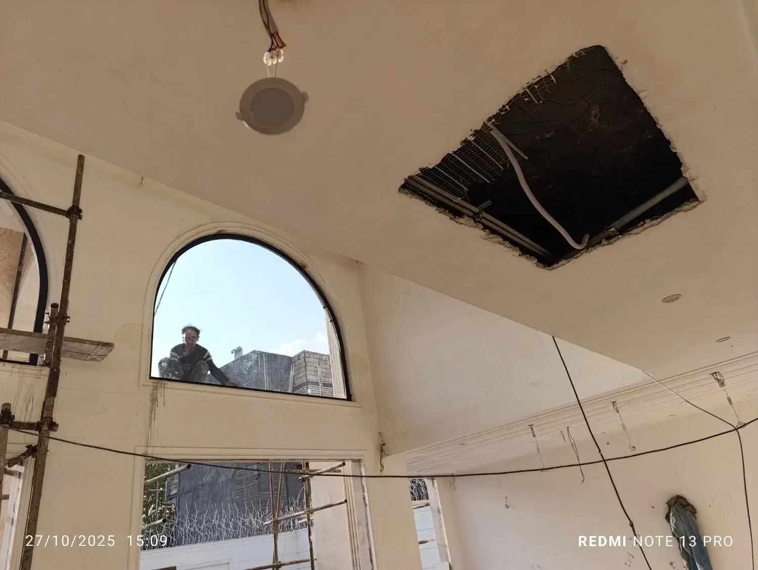 درب و پنجره آلومنیوم و upv توری پلیسه و ثابت|مصالح و تجهیزات ساختمان|بیرجند, |دیوار