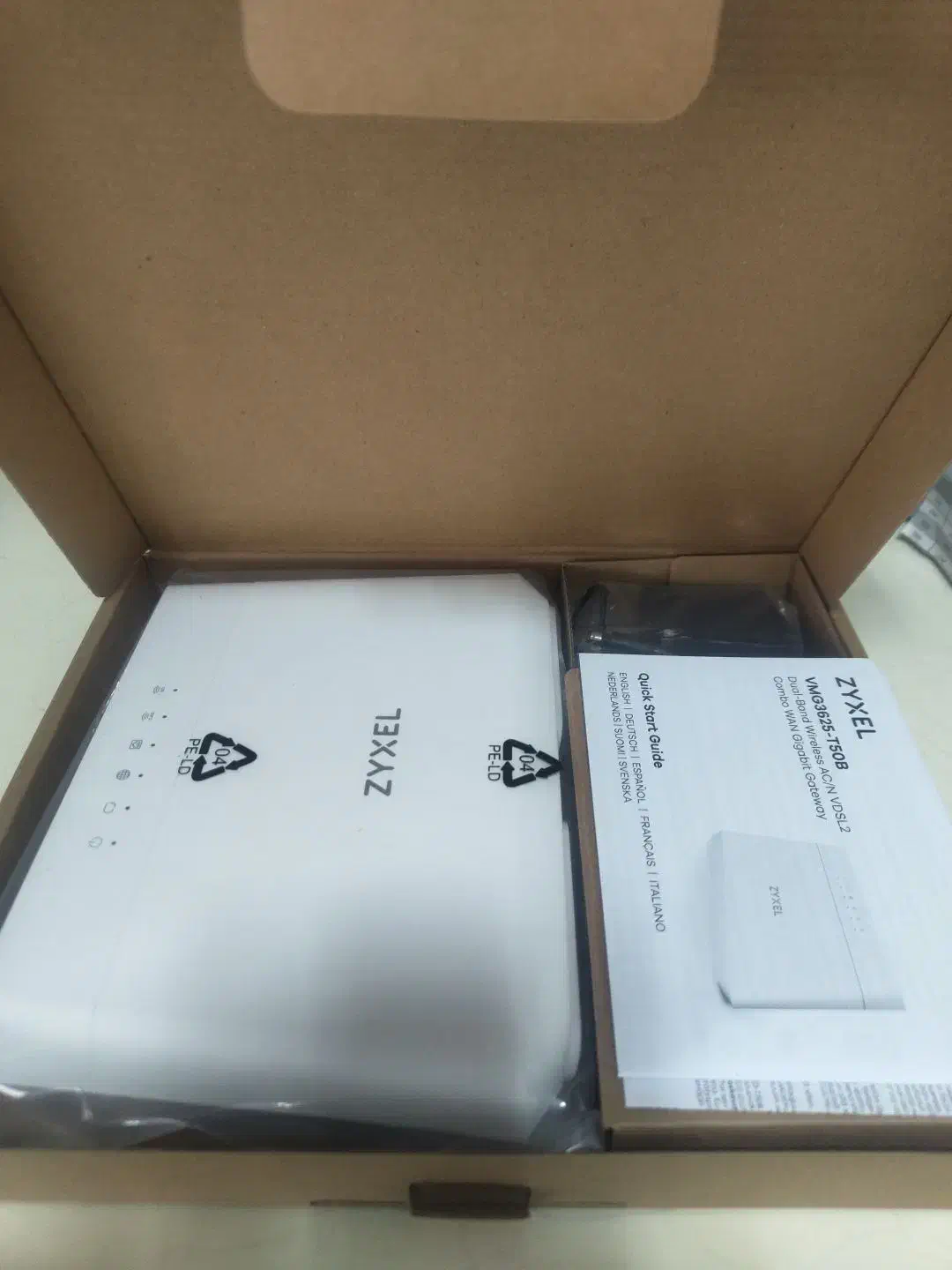 مودم ZYXEL VMG3625-T50B|مودم و تجهیزات شبکه|تهران, استاد معین|دیوار