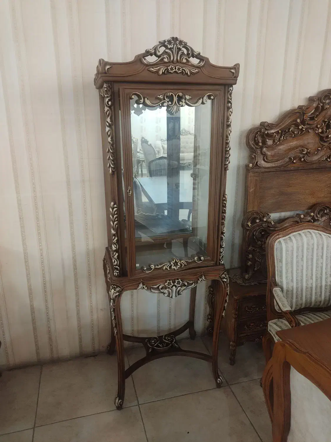 ویترین اینه کنسول سرویس خواب|بوفه، ویترین، کنسول|اصفهان, رهنان|دیوار