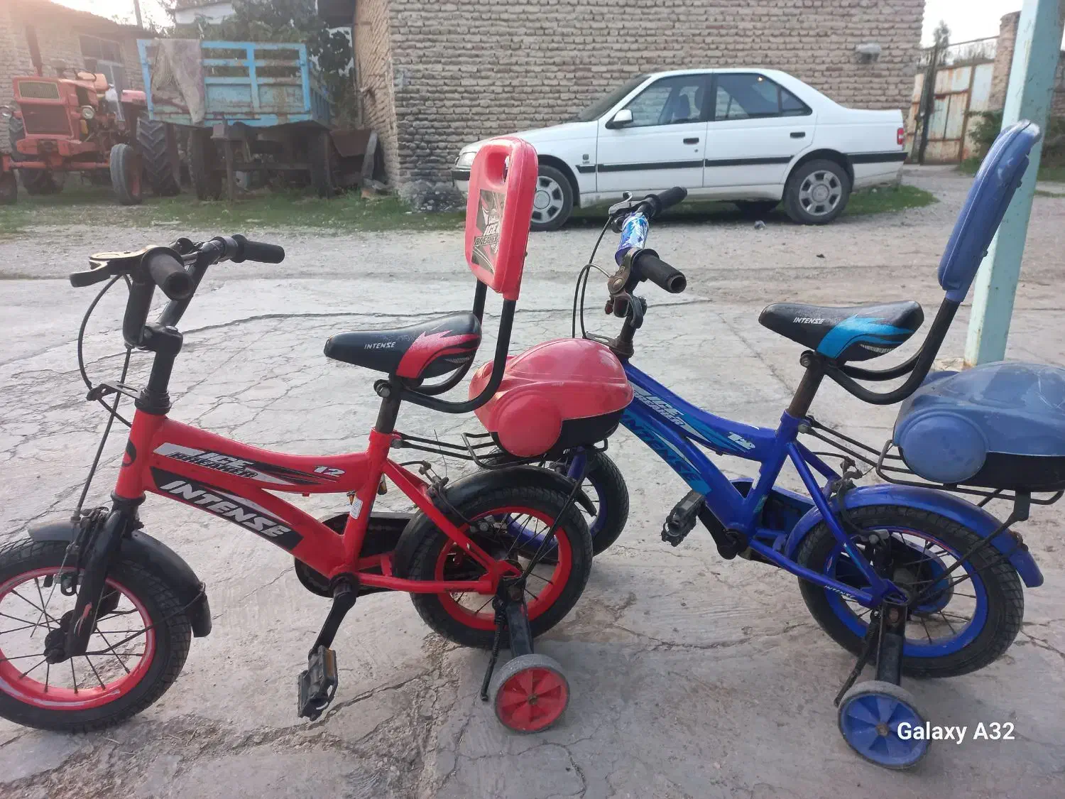 فروش دو عدد دوچرخه سایز۱۲ با مارک اینتنس|دوچرخه، اسکیت، اسکوتر|بهشهر, |دیوار