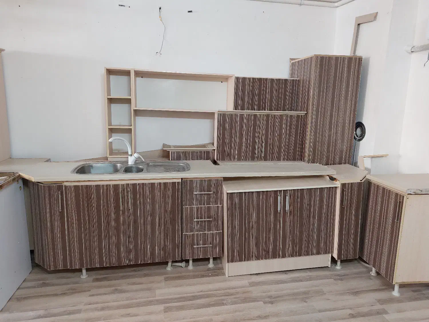 کابینت mdf کارکرده|مصالح و تجهیزات ساختمان|بیرجند, |دیوار