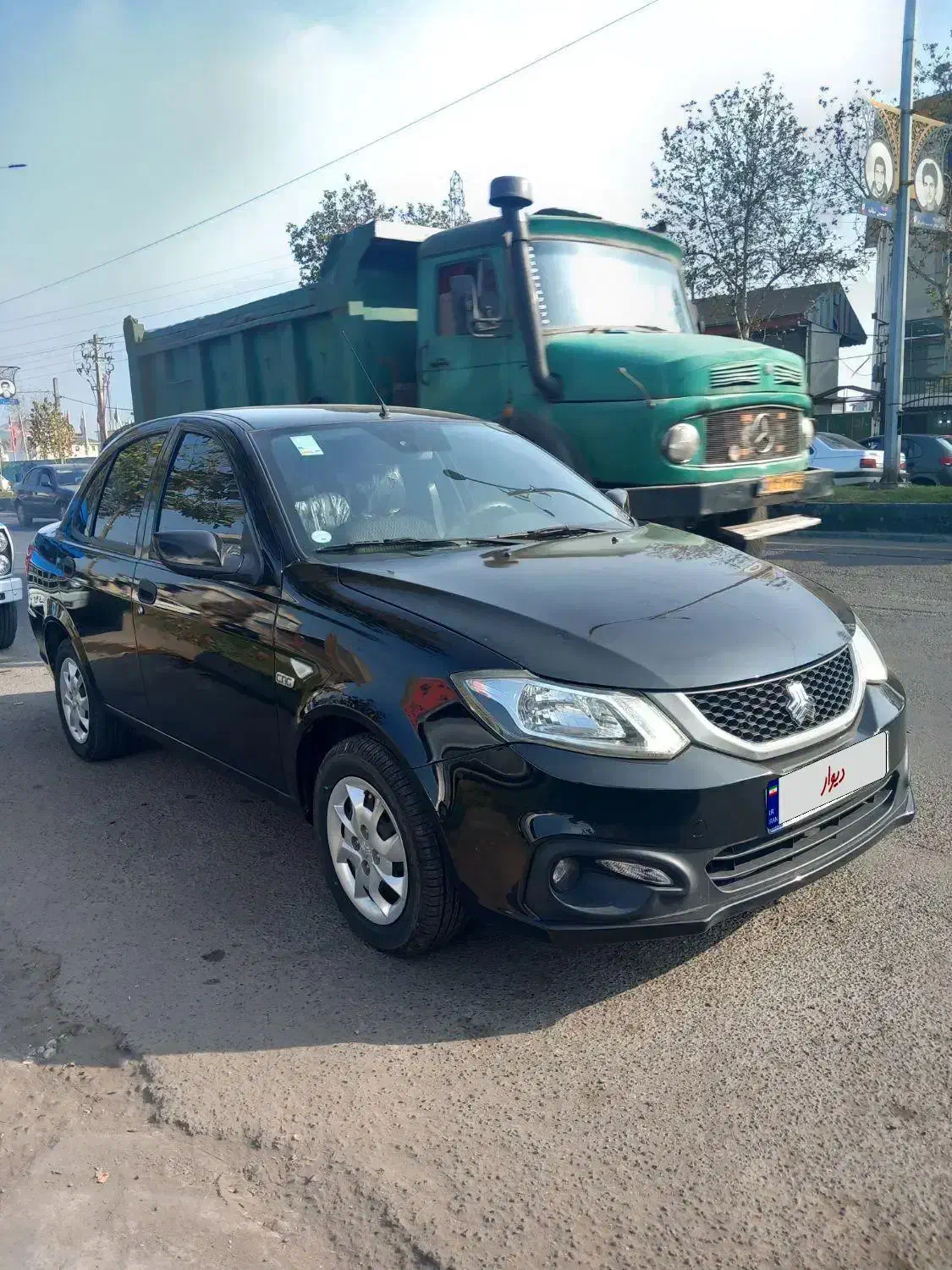 ساینا ۱۴۰۲ دوگانه سوز|خودرو سواری و وانت|رشت, نیروی دریایی|دیوار