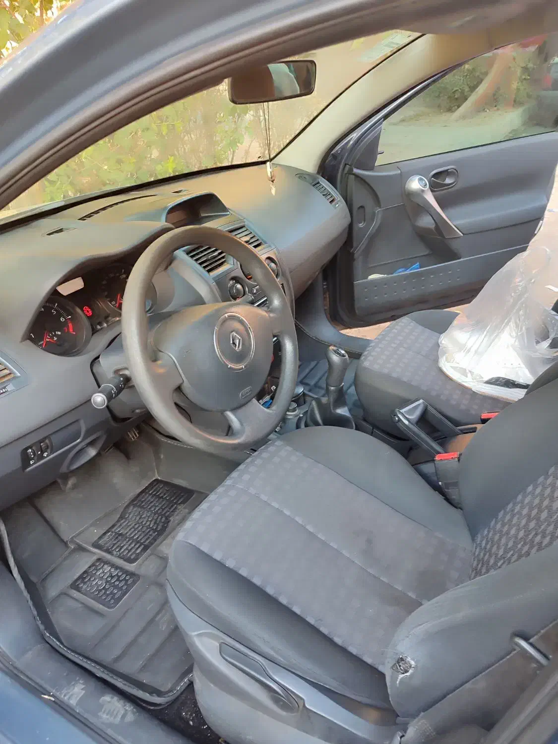 مگان1600|خودرو سواری و وانت|بستان آباد, |دیوار