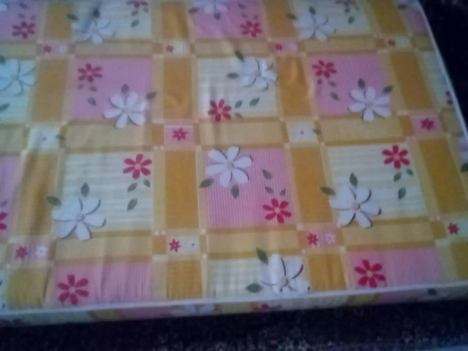 تشک|تشک تختخواب|اردکان, |دیوار