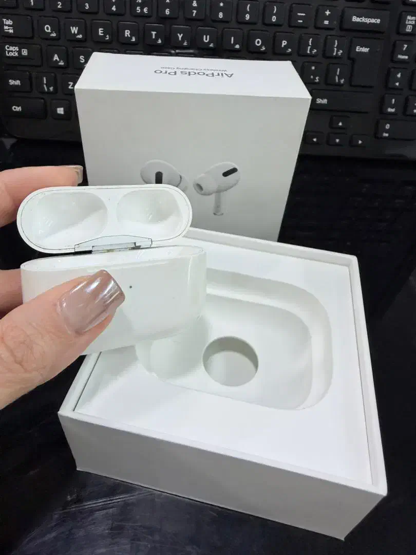 کیس ایر پاد ۲ پرو با جعبه|لوازم جانبی موبایل و تبلت|تهران, فلسطین (میدان انقلاب)|دیوار