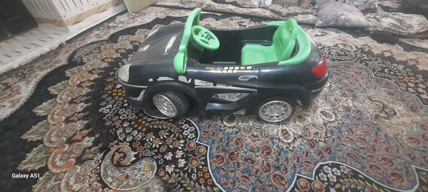 ماشین شارژی|اسباب‌بازی بچه|تربت جام, معدآباد|دیوار